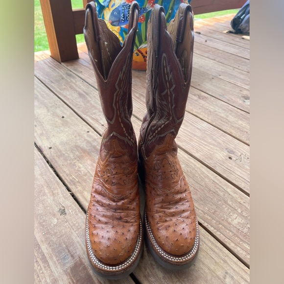 Lucchese Other - Luchesse 2000 Full Quill Ostrich